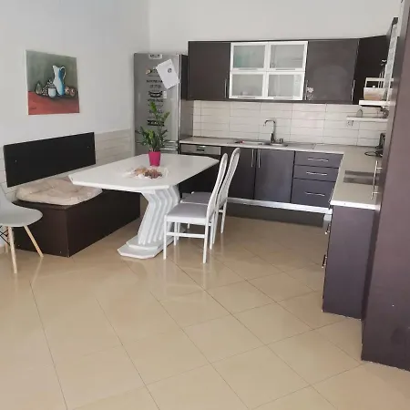 بيت للعطل μαιζονετα 130 τ. μ με Play كالاماتا